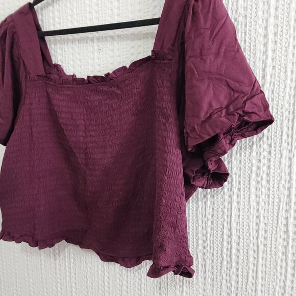 Torrid Stretch Challis Smocked Puff Sleeve Crop Top Burgundy Plus Size 5X NEW - Picture 9 of 13